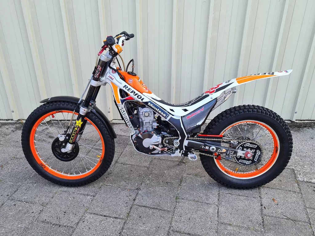Honda Montesa Repsol Toni bou fabrieksmotor
