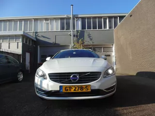 Volvo V60 2.4 D5 Twin Engine Special Edition 08-2015