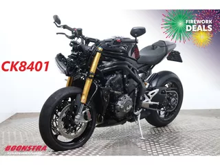 Triumph Speed Triple 1200 RS Akrapovic LED Cruise 120 km!!