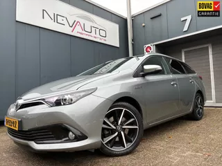 Toyota Auris Touring Sports 1.8 Hybrid Dynamic Ultimate Stoelverwarming Navi 17&quot;