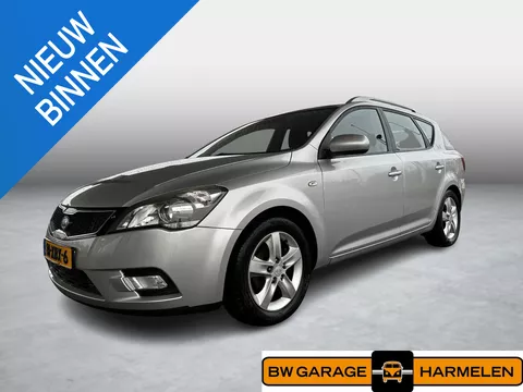 Kia cee'd Sporty Wagon 1.4 CVVT Navigator Plus Pack | Trekhaak | Cruise Control | PDC Achter |