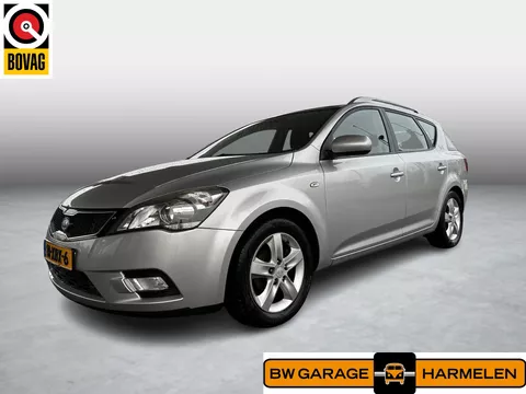 Kia cee'd Sporty Wagon 1.4 CVVT Navigator Plus Pack | Trekhaak | Cruise Control | PDC Achter |