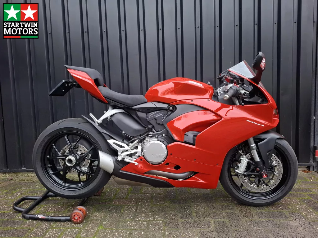 Ducati Panigale V2