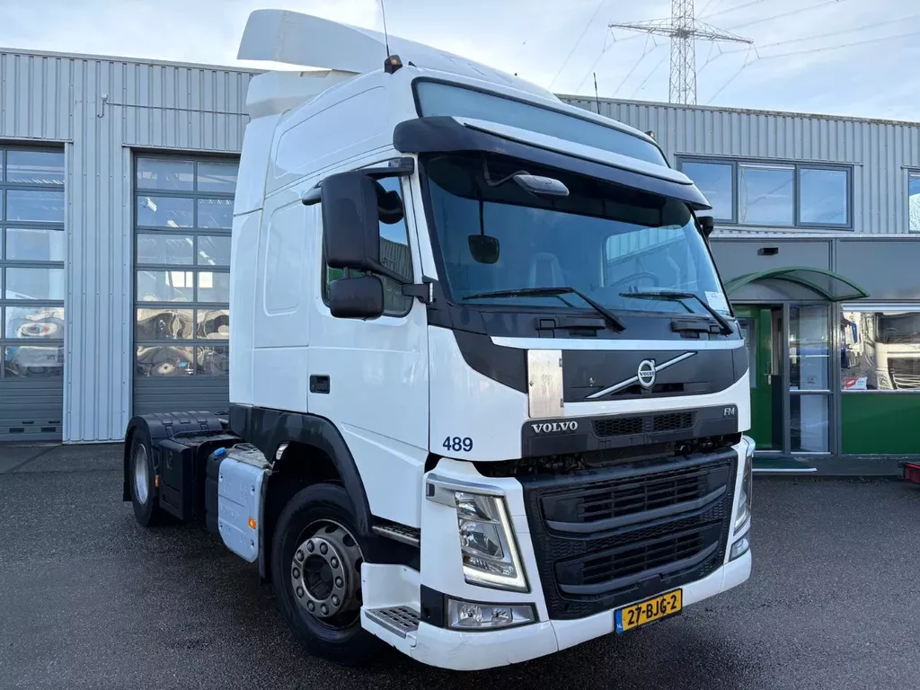 Volvo FM 460 ACC globetrotter /NL truck/ Spoilers &amp; Fenders