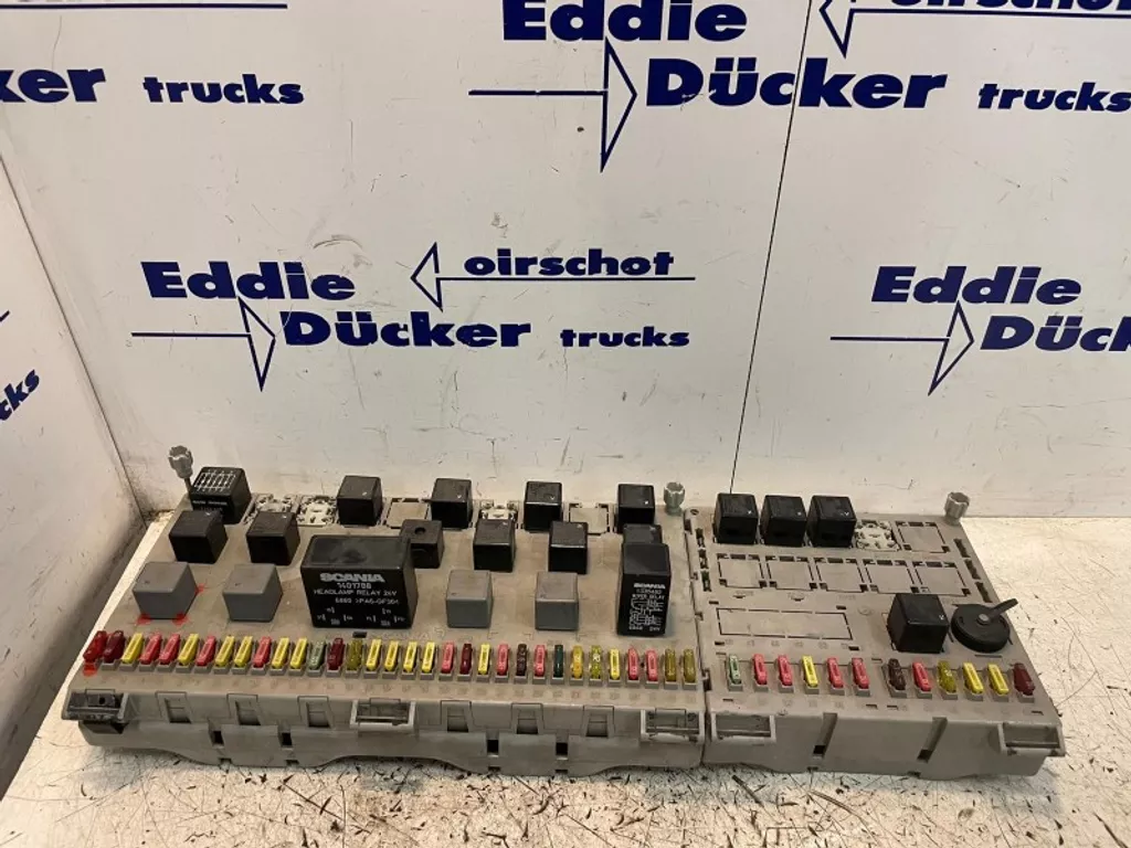 Scania 1300806 FUSE BOX