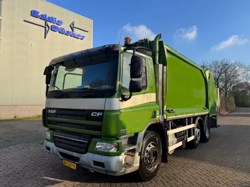 DAF 75CF 310 6X2 EURO 5 / GEESINK INSTALLATION