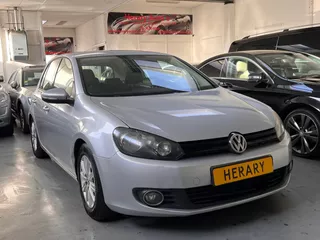 Volkswagen Golf 1.6 TDI 5-Doors Navi Bj-13