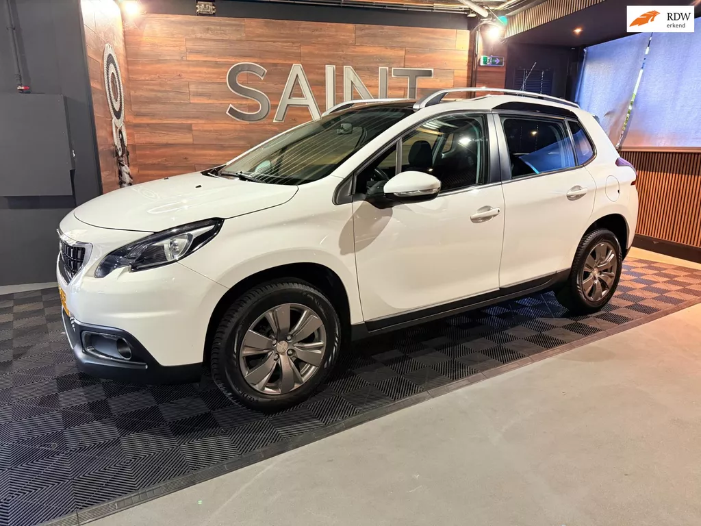 Peugeot 2008 |1.2 PureTech Blue Lion | Pano |