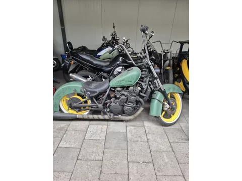 Yamaha XJ 700 X