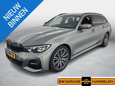 BMW 3-serie Touring 320i Corporate Executive | M-Sport onderstel | Sporstoelen | Trekhaak |