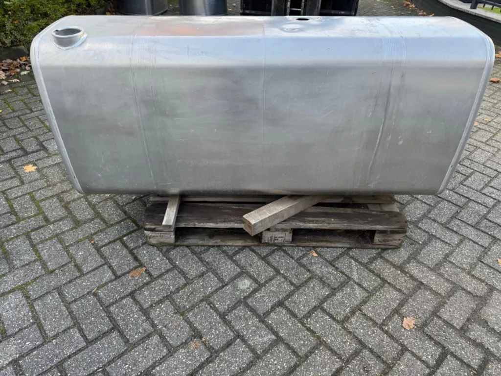 Renault 1000068661 650 LITER / D-SHAPED