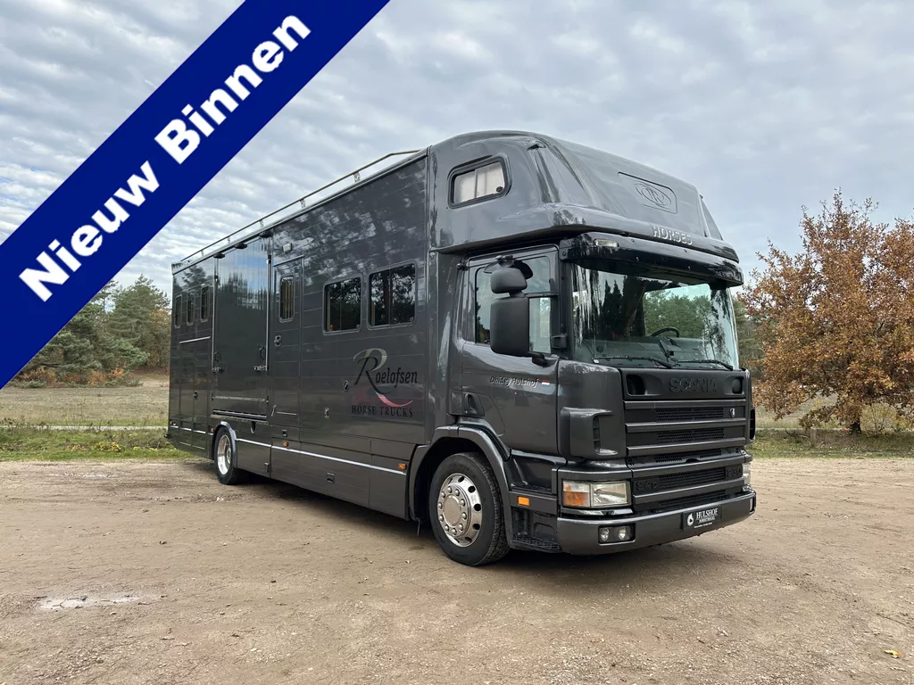 Scania T 18T ROELOFSEN 6-paards paardenvrachtwagen LIVING
