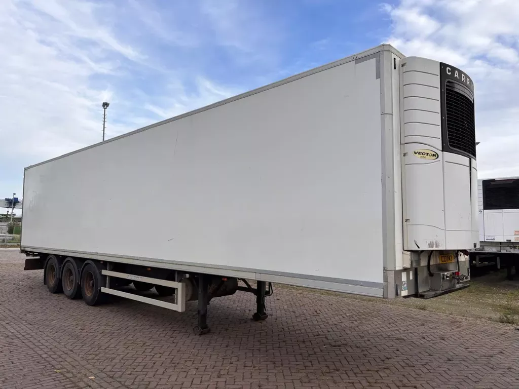 Montracon Vector 1550, 260  hoch height, 6 cm walls