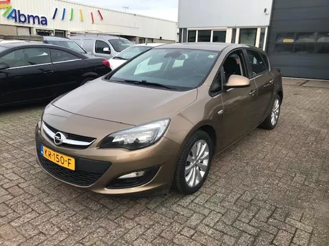 Opel Astra 1.4 Turbo Berlin