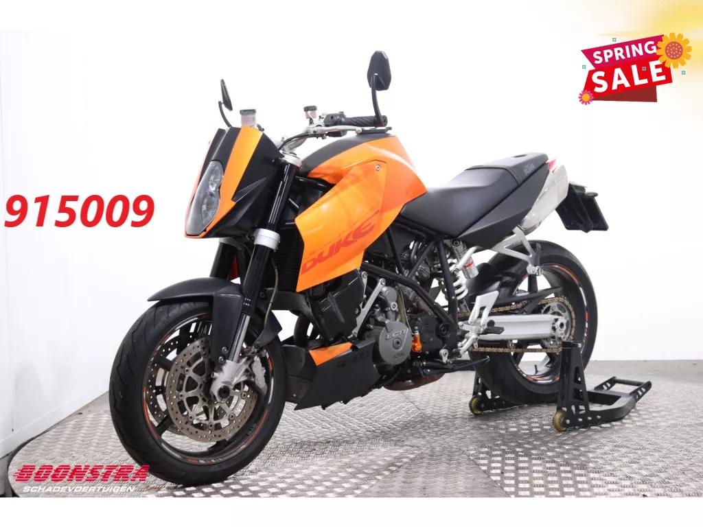 KTM 990 SuperDuke +Paddock stand +extra uitlaat +extra spiegelset!