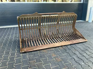 Ahlmann puinbak shovel