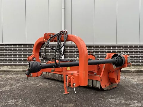 Tierre TCL Dynamic Super 200 klepelmaaier