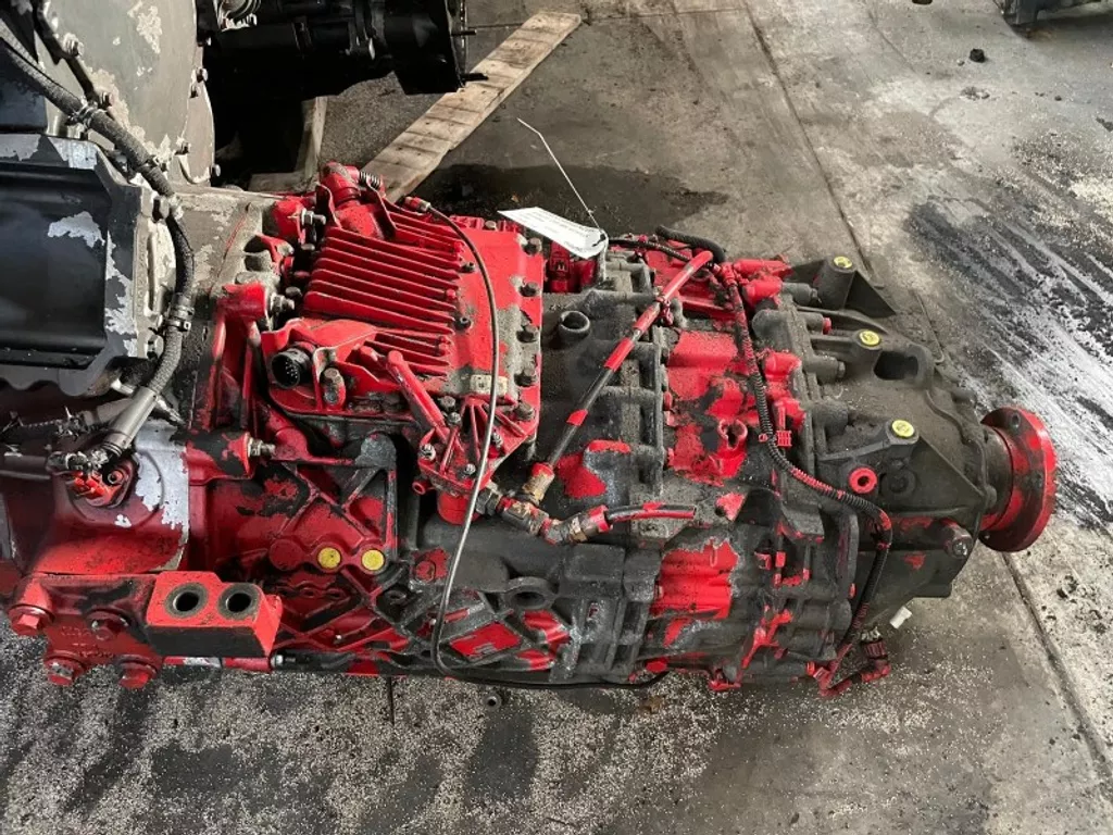 Iveco 41299134 ZF 12AS2530 TO