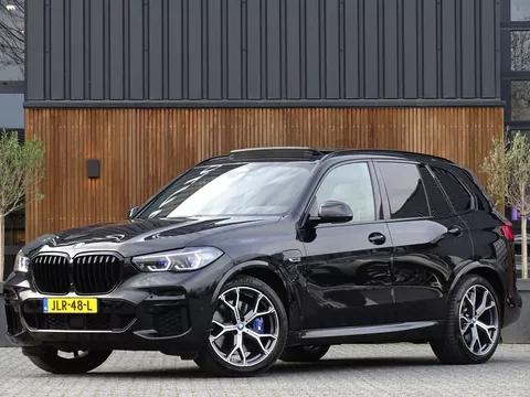 BMW X5 45e 394PK X-drive / M-Sport / pano / Laser / 360&deg;C / 2022