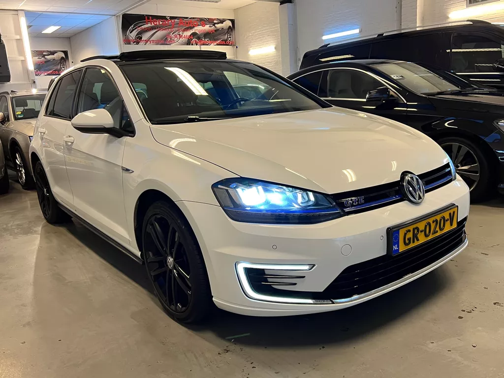 Volkswagen Golf 1.4 TSI GTE Panorama Leder Clima Bj-15