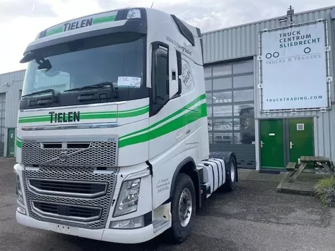 Volvo FH 500 Globetrotter,Alcoa rims,hydrolics,hydrauliek,I park cool