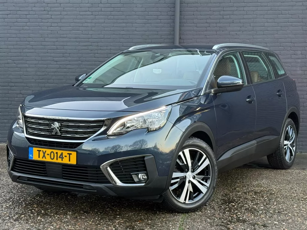 Peugeot 5008 1.2 PureTech Blue Lease Executive CARPLAY | PDC | LEDER |TREKHAAK | AIRCO | NWE APK