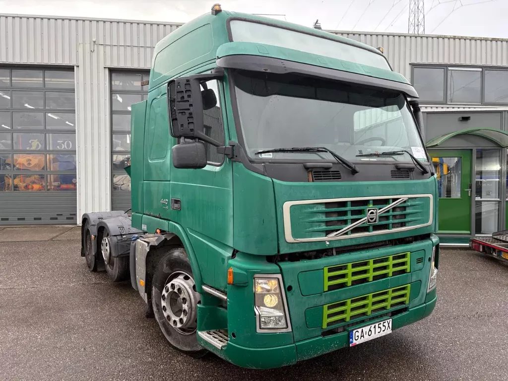 Volvo FH 440 FM 6 x 2 Euro 5 low cabin