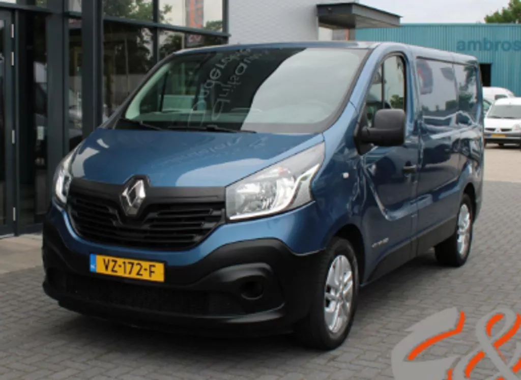 Renault Trafic 1.6 dCi T27 L1H1 Turbo2 Energy airco navi 3 zits zijschade