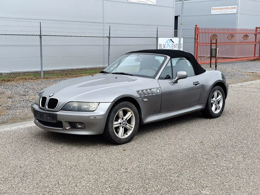 BMW Z3 Roadster 1.9i ( Diefstalschade )