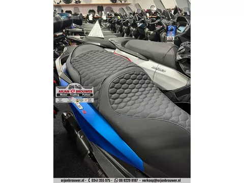 Piaggio, Peugeot, Yamaha, Kymco Custom Buddy Seats