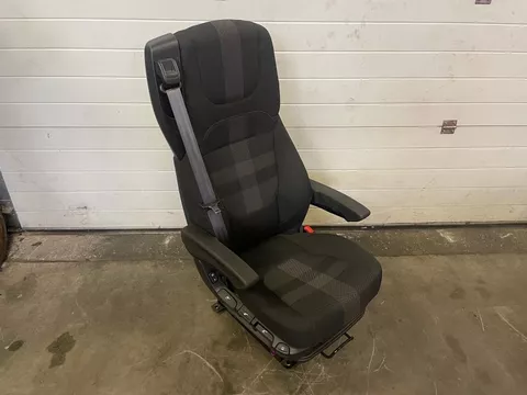 DAF 2239791 BIJRIJDERSSTOEL LUXURY