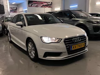 Audi A3 Limousine 1.6 TDI Sedan Navi Clima Bj-15
