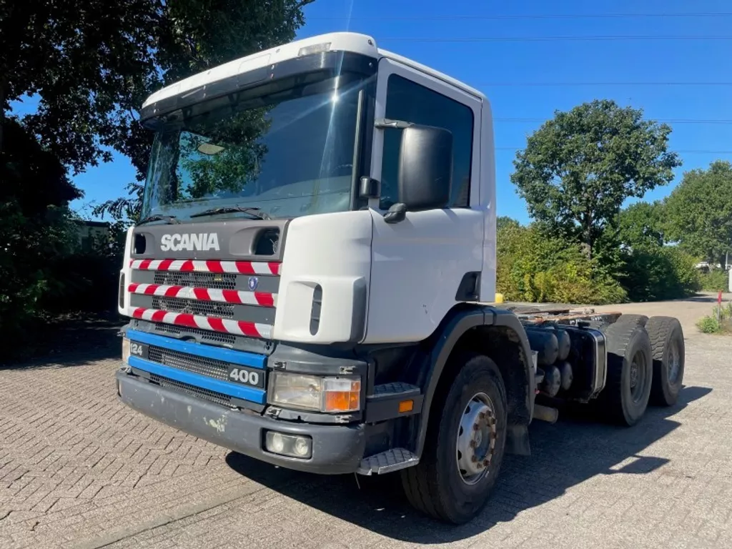 Scania 124 400 6X4 / STEEL SUSPENSION / MANUAL GEARBOX