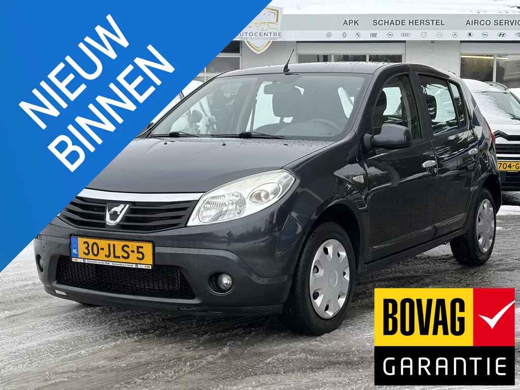 Dacia Sandero 1.6 Laur&eacute;ate AIRCO | TREKHAAK | NIEUWE APK | BOVAG !!