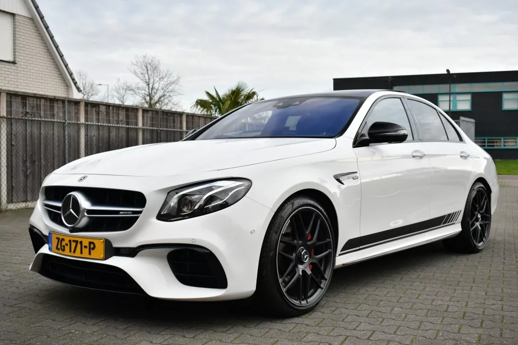 Mercedes-Benz E-Klasse AMG 63 S 4MATIC+ 613PK 1E LAK SOFTCLOSE CARBON