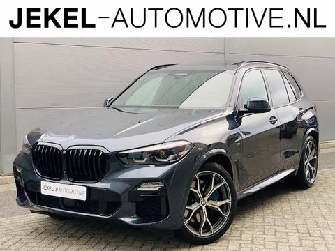 BMW X5 xDrive45e High Executive Full Option, M-Sport, Sky Lounge, Merino leer, Leren Dashboard, enz