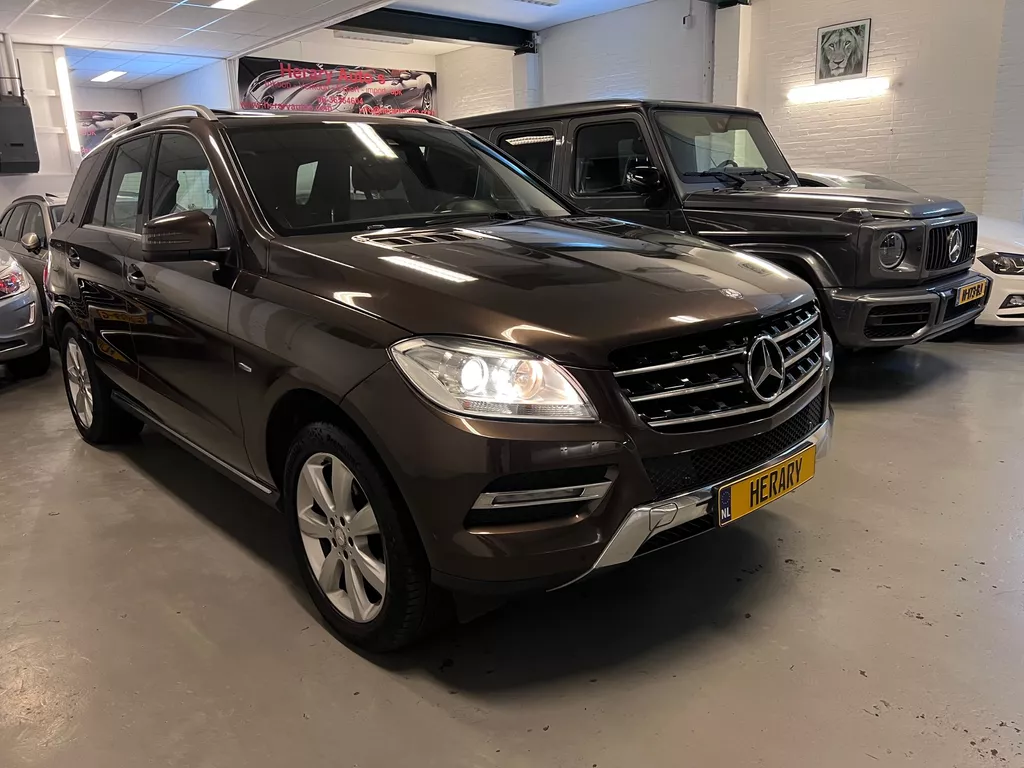 Mercedes-Benz M-klasse 350 BlueTEC 4-MATIC 4X4 NAVI LEDER CLIMA