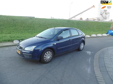 Ford Focus 1.6-16V Champion