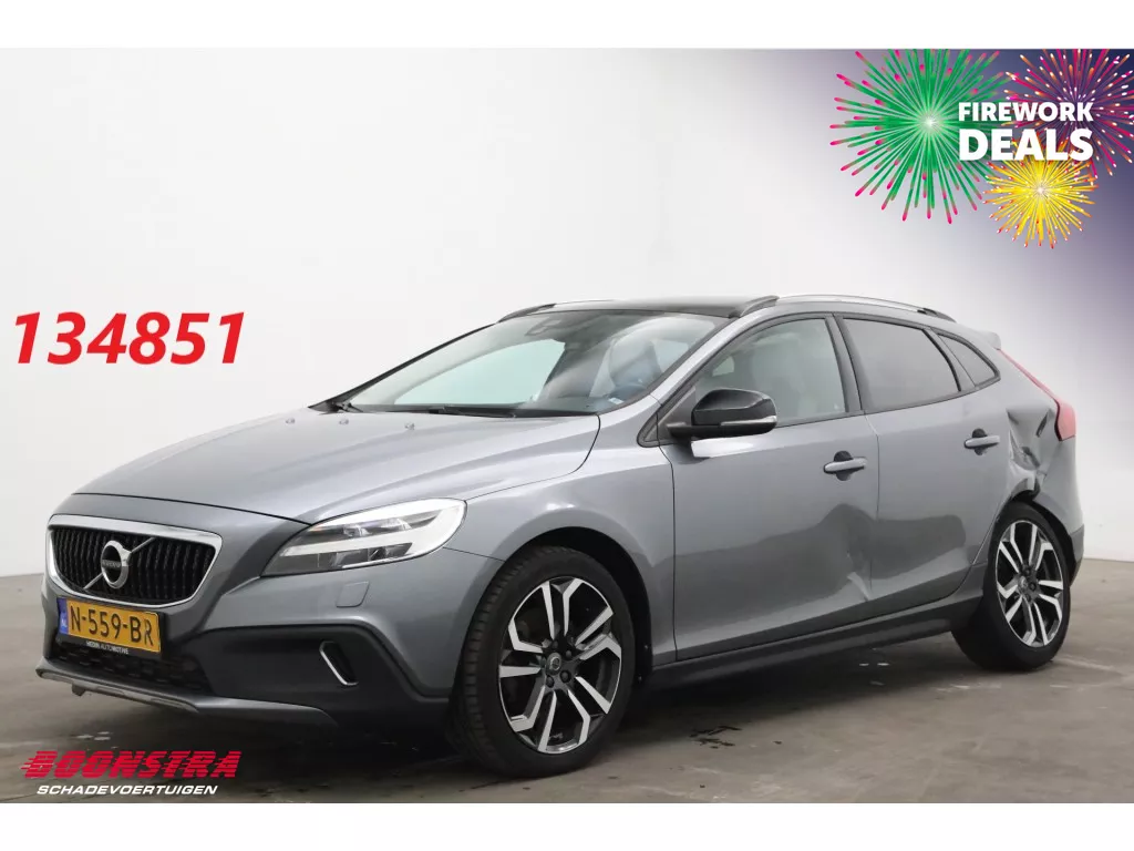 Volvo V40 Cross Country 2.0 T3 Momentum LED Memory Leder Navi Camera SHZ PDC AHK