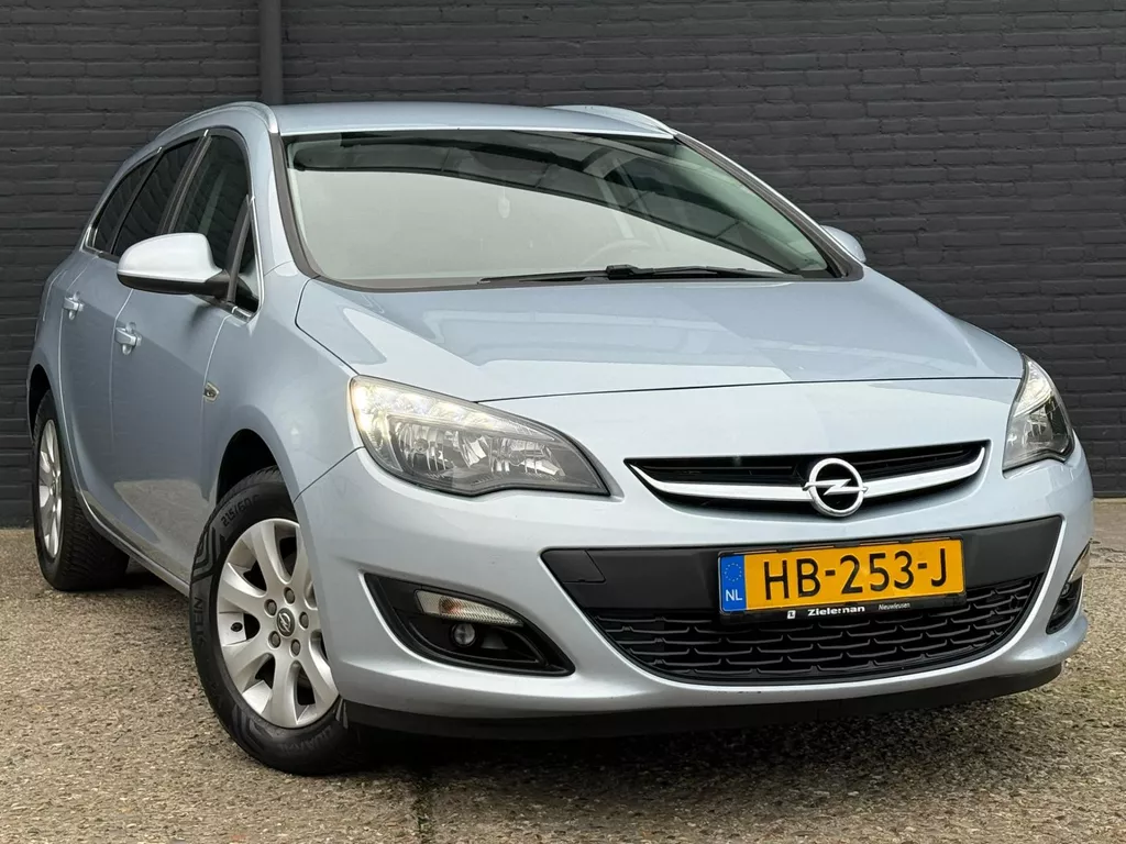 Opel Astra Sports Tourer 1.6 CDTi Blitz AIRCO | CRUISE | ELEK RAMEN | NAVI | NWE APK