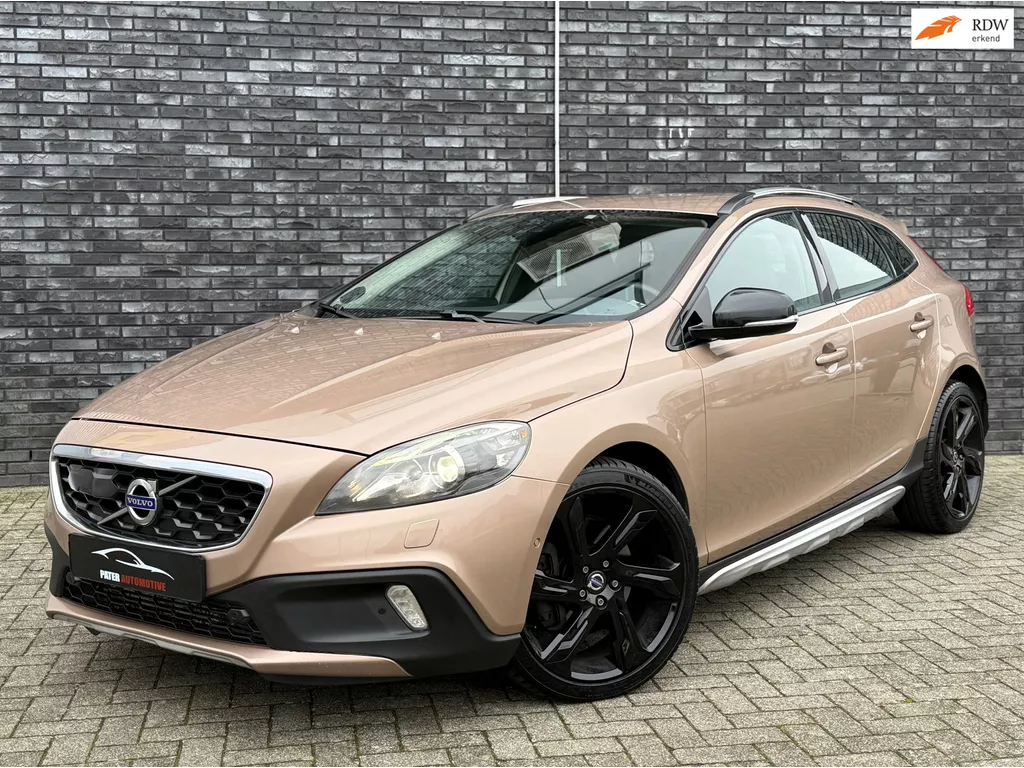 Volvo V40 CROSS COUNTRY 2.5 T5 255pk+ AWD R-Design Automaat|Camera|IntelliSafe Pro|Leder|19 Inch|Bi-Xenon|Vol optie!!