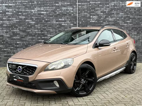 Volvo V40 CROSS COUNTRY 2.5 T5 255pk+ AWD R-Design Automaat|Camera|IntelliSafe Pro|Leder|19 Inch|Bi-Xenon|Vol optie!!
