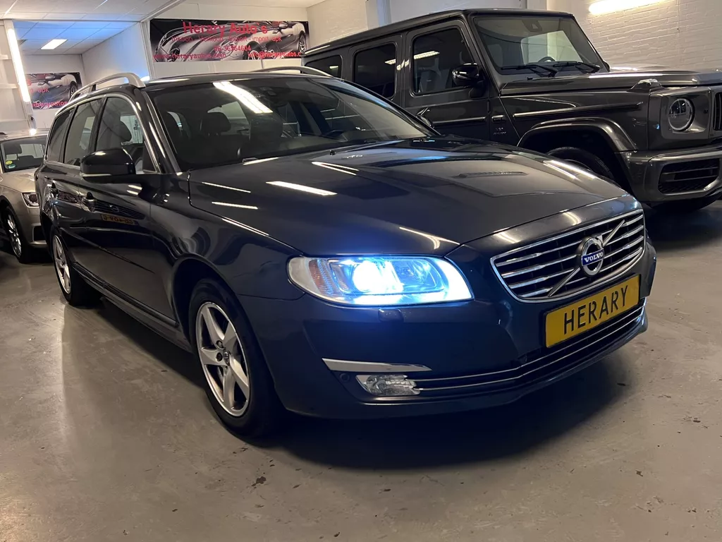 Volvo V70 2.0 D3 Polar+ Kombi Navi Leder BJ-16 EURO-6