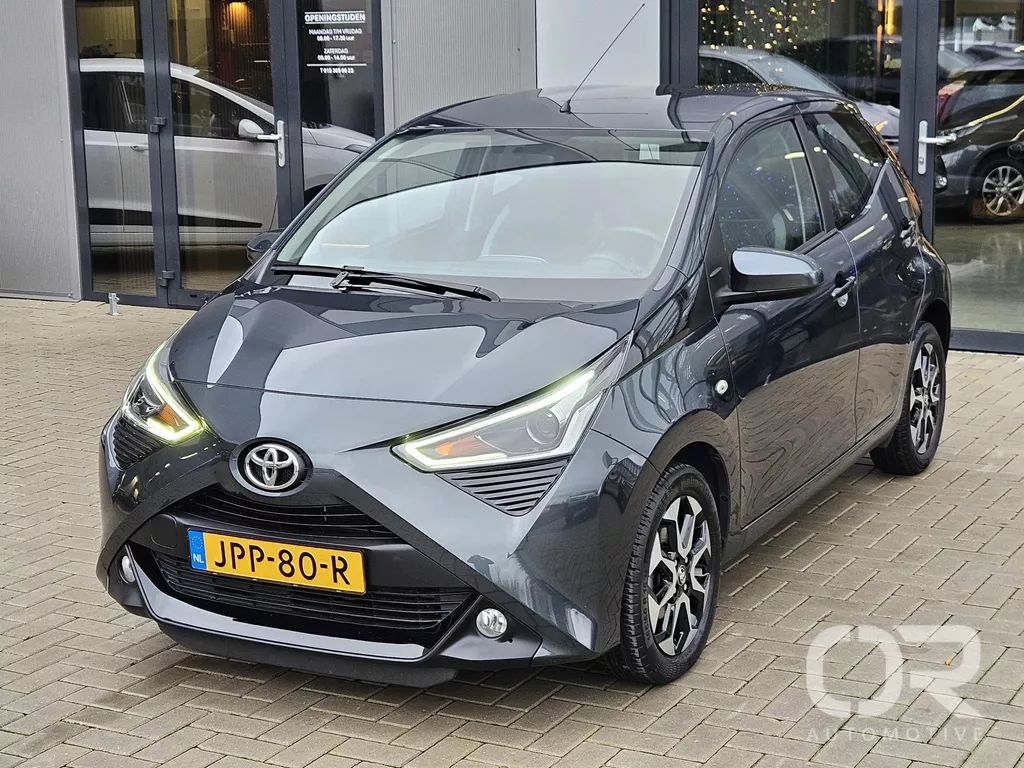 Toyota Aygo 1.0 VVT-i x-play Carplay Android Camera LM15