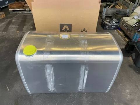 Volvo / RENAULT 21516447 D-BRANDSTOFTANK 405 LTR 100X68X71 CM (ALS NIEUW)