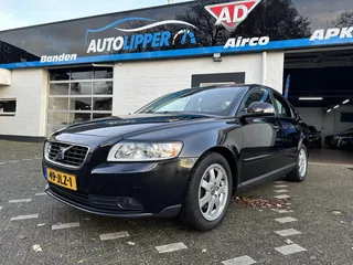 Volvo S40 1.8 Edition I /Nieuwe apk bij aflevering/All season banden/Lm velgen/Dealer ondehouden/trekhaak