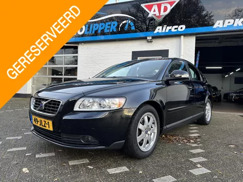 Volvo S40 1.8 Edition I /Nieuwe apk bij aflevering/All season banden/Lm velgen/Dealer ondehouden/trekhaak