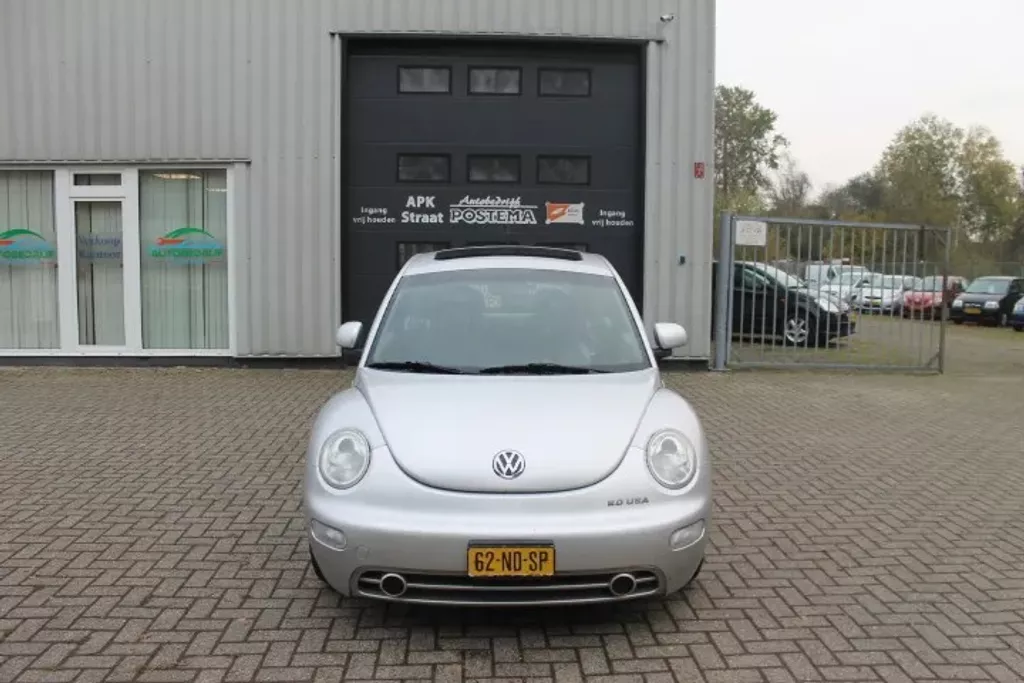 Volkswagen New Beetle 2.0 Highline Automaat