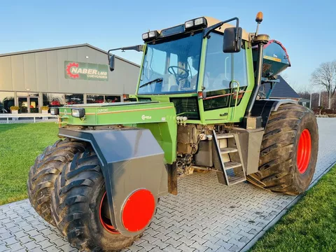 Fendt Xylon 524 3 wieler / zaaicombinatie