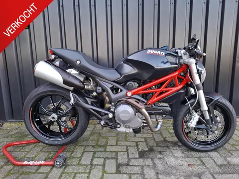 Ducati Monster 796